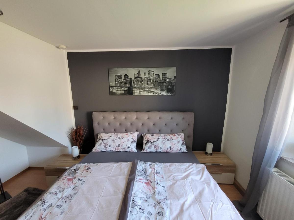 Ferienwohnung Melanie Wackersdorf Exteriör bild